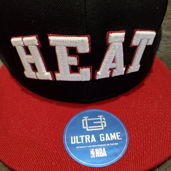 Ultra Game NBA Basketball Miami Heat Logo Snapback Hat Cap Red Black - Picture 2 of 10